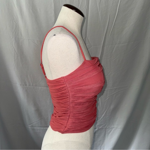 Express Body Contour Mesh Cropped Cami - Picture 3 of 8